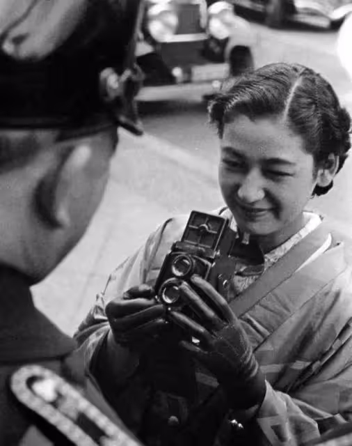 日本女演員原節子,曾被送給麥克阿瑟當情人,活到95歲病逝