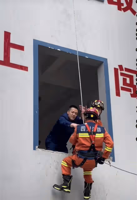 拍消防宣傳片被質疑用替身　68歲李國麟公開原片反擊