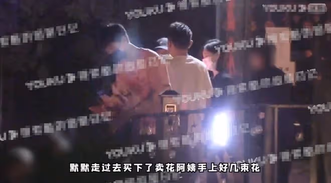 李一桐與小鮮肉被拍!兩人穿情侶裝同回酒店,男方行為霸道引熱議