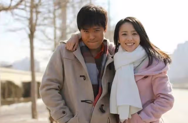 陳思誠佟麗婭外出被疑復合，丫丫細心幫其整理衣服，全程有說有笑