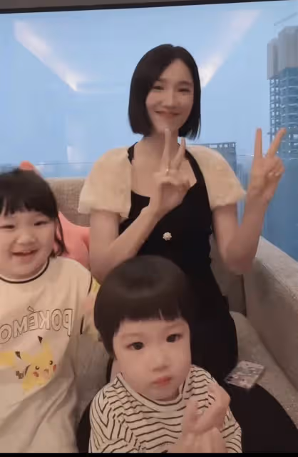 李亞男攜2愛女跳手指舞　大女兒Gabby被指「縮小版王祖藍」