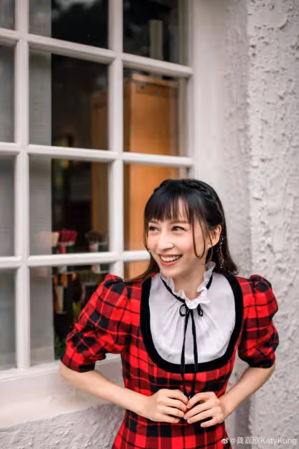 TVB新劇《靈戲逼人》掀換角風波,視後辭演,實力小花補位做女主