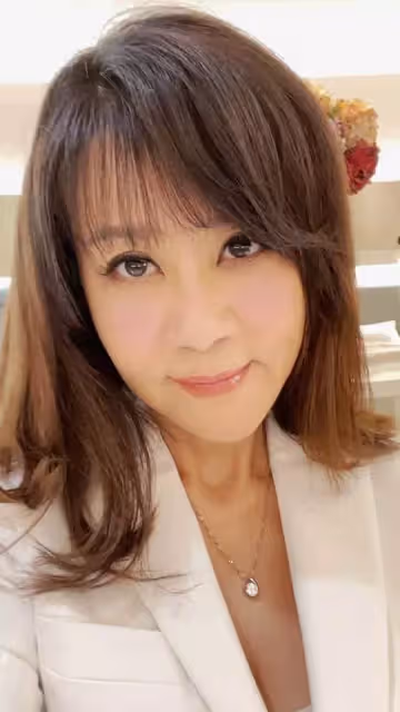 龍千玉不捨恩師項仲為離世「披孝服送行」，恩情終身難忘「兒出意外是他救了我」允諾：會代他照顧太太