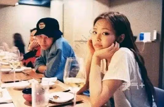 權志龍和Jennie悄悄分手了?