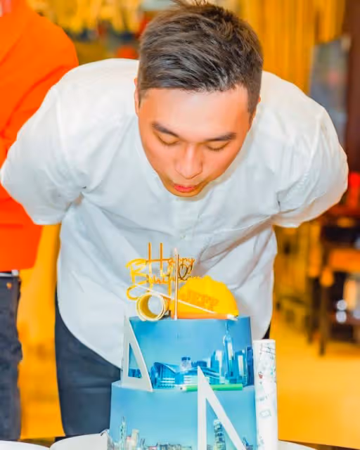 劉嘉玲開派對為侄子慶生,8億身家或留給對方,全家已回港生活
