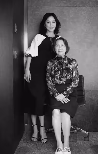 劉嘉玲曬祖孫三代全家福,為學霸侄子慶生,姑侄同框親如母子