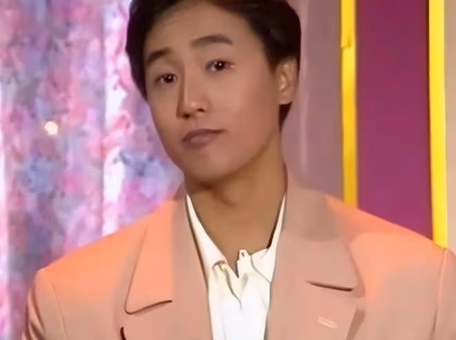 莫家堯花2千多萬買豪宅！息影后繼承家業當總裁，54歲男人味十足