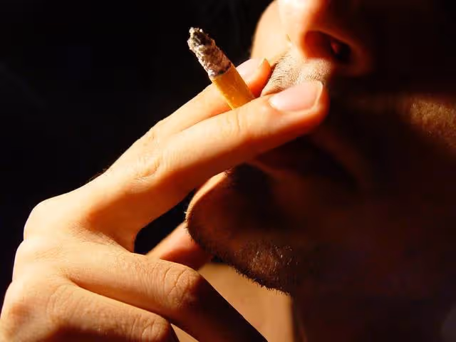 知名影后因腦出血心臟驟停,手術難挽回生命,為何會如此?