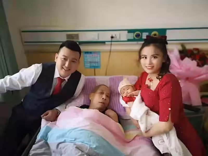 養父癱瘓八年,養子不離不棄!「特殊身份」證婚人婚禮現場講述人間大愛