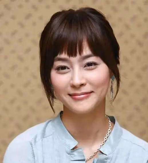 禹喜珍：憑藉《人魚小姐》爆紅，與前任相戀11年，47歲單身一人