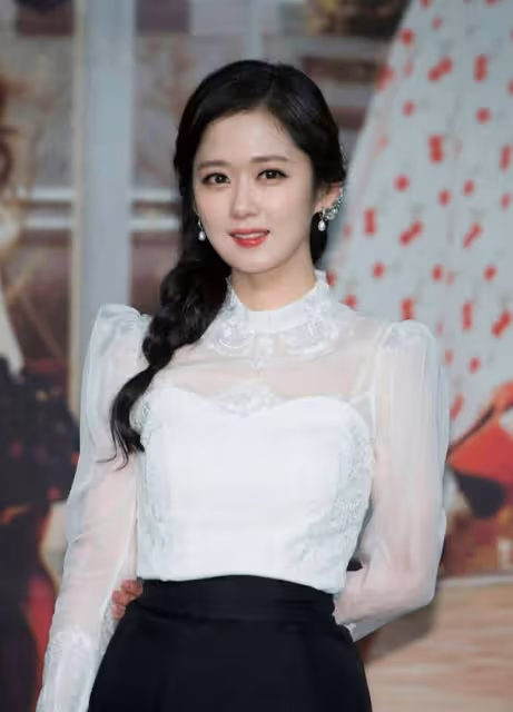 玄彬孫藝珍結婚了，韓國演藝圈40歲以上的優質演員還有誰單身？