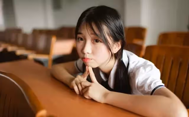 「不能嫁,他有個離婚帶孩子的姐姐」父親的話,當場揭穿婆家陰謀