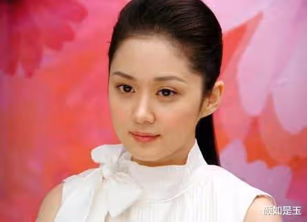 她當年紅遍中國,因一句「沒錢就去中國」被封殺,如今活成這樣