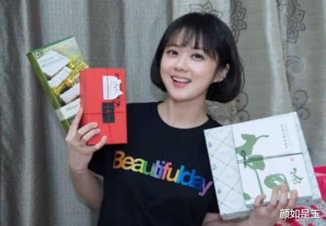 她當年紅遍中國,因一句「沒錢就去中國」被封殺,如今活成這樣