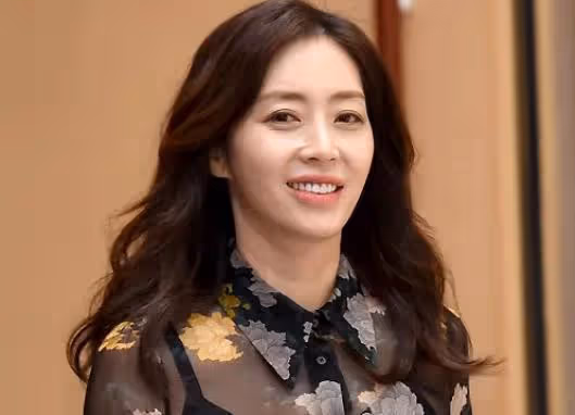 宋允兒:和孫藝珍宋慧喬是閨蜜,棄安在旭嫁二婚影帝薛景求遭非議