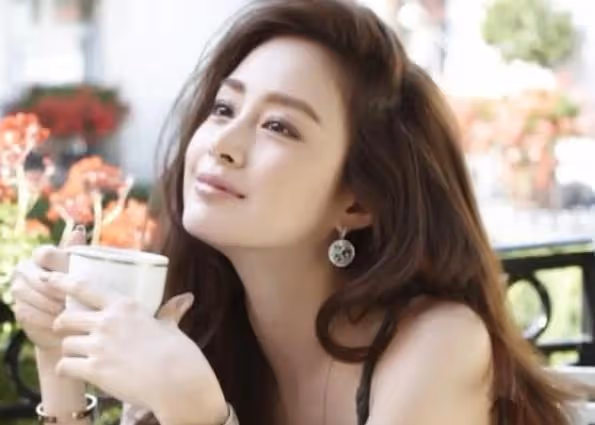 白富美?金泰熙:韓國公認的「第一天然美女」,後嫁給天王Rain