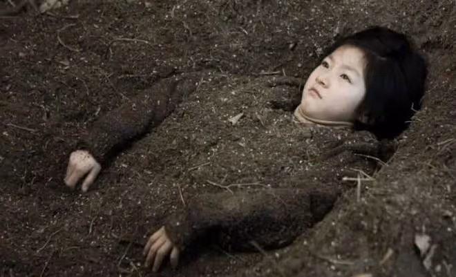 知名童星酒駕逃逸！撞了建築物後逃走，簡直是自毀前程