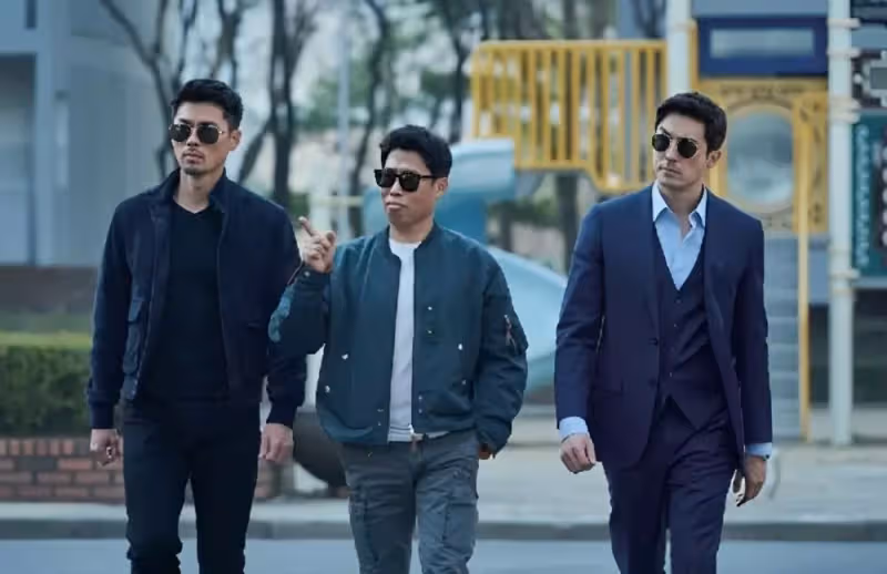 玄彬、柳海真主演《共助2：國際》首張劇照公開！南北韓刑警攜手「聯邦特工」丹尼爾帥炸