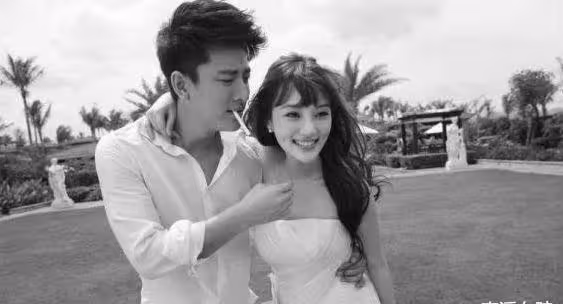 李小璐徹底出局?賈乃亮曝光新戀情,女方顏值身材比前妻還好