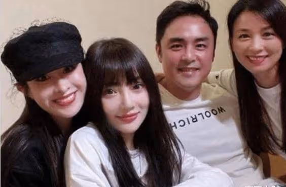 李小璐徹底出局?賈乃亮曝光新戀情,女方顏值身材比前妻還好