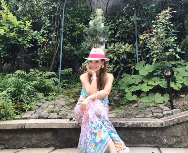 港星繆非臨嫁到上海15年近況,當老闆娘有保姆服侍,生活太愜意