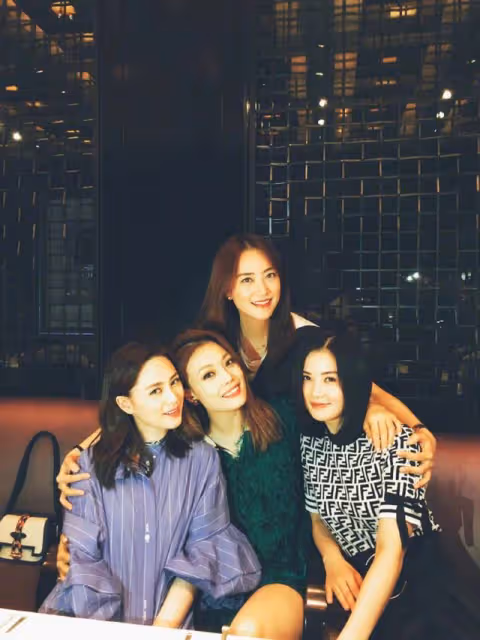Twins成立21年互送祝福,網友期待二人在《乘風破浪》上相愛相殺