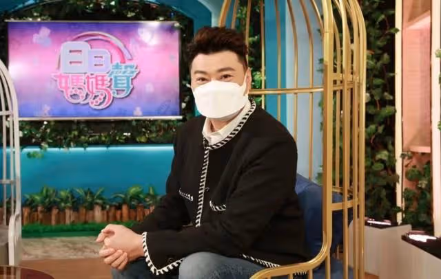 自責！TVB知名綠葉自曝遺憾曾阻止媽媽再拍拖，爸爸早年因病離世