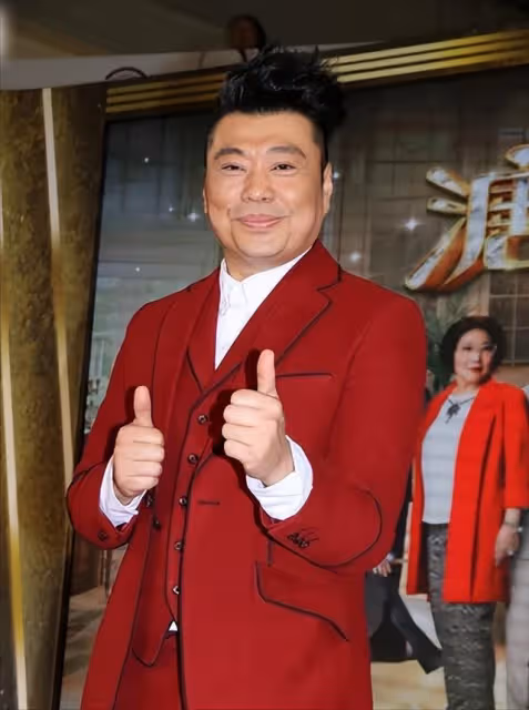 自責！TVB知名綠葉自曝遺憾曾阻止媽媽再拍拖，爸爸早年因病離世