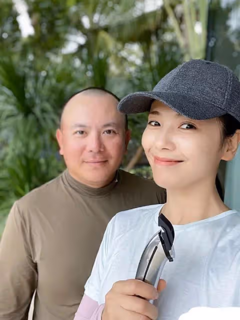 劉濤被曝離婚上熱搜，原因是王珂炒幣虧幾億，本人髮長文耐人尋味