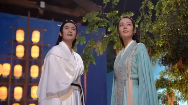 《恰似故人歸》發殺青特輯,任嘉倫熱巴開心擊掌,刪減了好多戲份