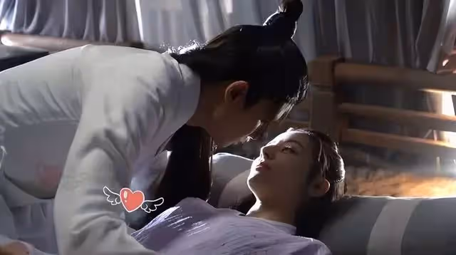 《恰似故人歸》發殺青特輯,任嘉倫熱巴開心擊掌,刪減了好多戲份