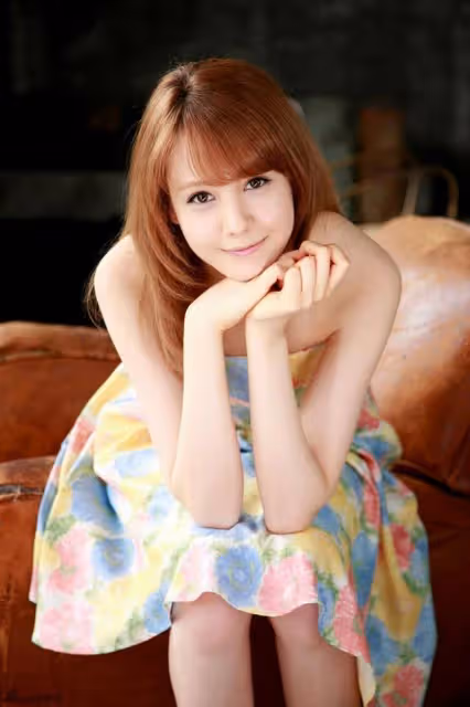 日本90後女星，演技身材非常優美，各位網友要注意身體