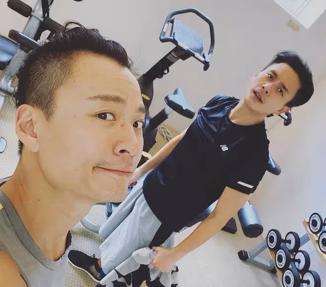TVB演員北上廣不到2年,突然官宣離婚,跟女方結束10年婚姻!