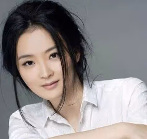時隔23年,林心如素顏扮「紫薇」,「一張大臉」詮釋歲月不饒人