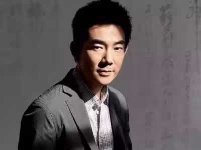 繼陳志朋後,53歲的任賢齊也跟著走上不歸路,網友:不忍直視