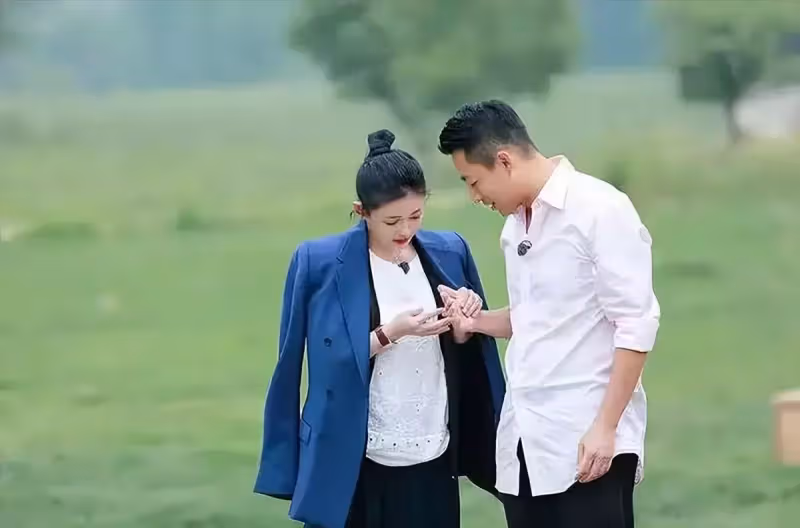 大S是匹狼,為了變美親手剪下自己的肉,狠得讓人心疼,感性時又拼盡全力:只為給他生小孩!