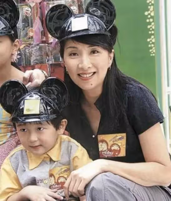 陳秀珠宣布離巢TVB,為照顧兒子常年國內外飛,孩子父親身份不詳