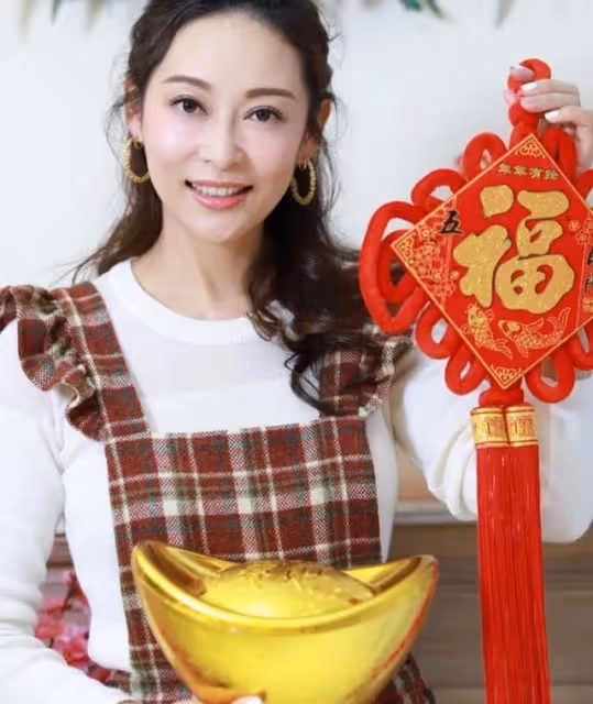 生活自在!TVB視後姐姐曬豪宅自家農場,家庭幸福更待繼女為己出
