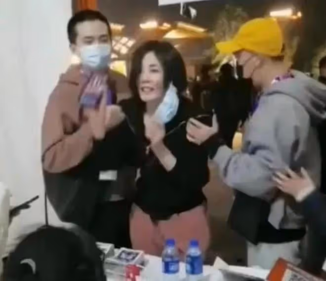 網曝張柏芝謝霆鋒復婚,三胎生父之謎已揭曉?謝霆鋒早已表明態度
