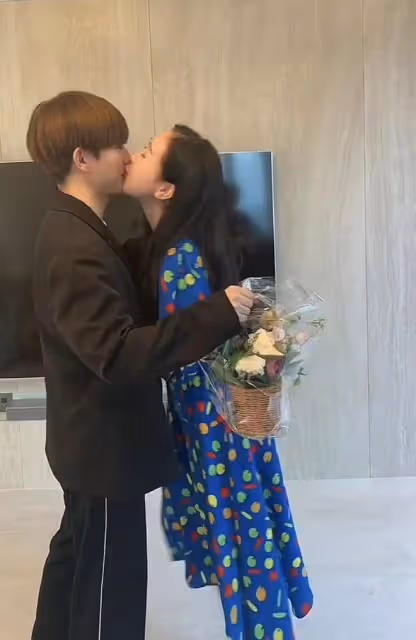 咸素媛46歲生日,陳華跟婆婆為她慶生,一個舉動慘遭老公嫌棄