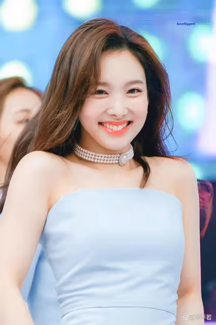 TWICE續約JYP已經定局,林娜璉確定solo出道,成員也陸續開通INS