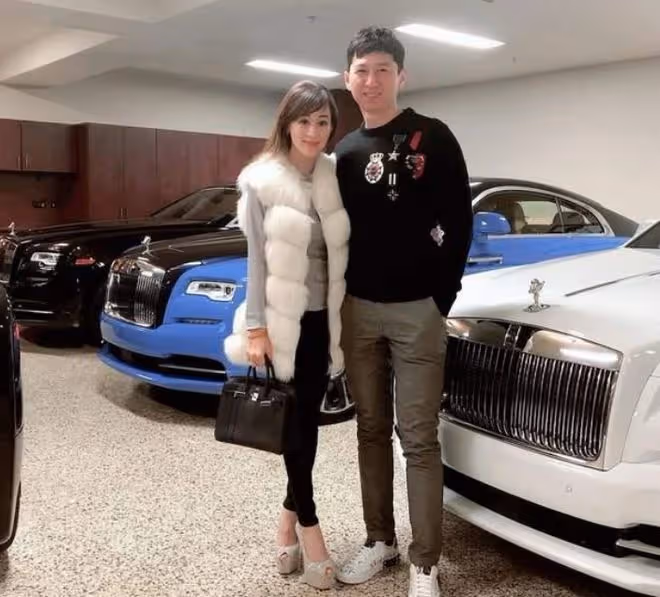 豪門千金被閨蜜爆料小三上位！曾在二胎百日宴，自備鑽戒求婚男友