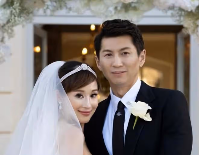豪門千金被閨蜜爆料小三上位！曾在二胎百日宴，自備鑽戒求婚男友