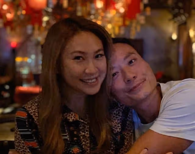 40歲男星二度離婚!斷10年無子婚姻稱懷念過去,妻子發黑白照回應