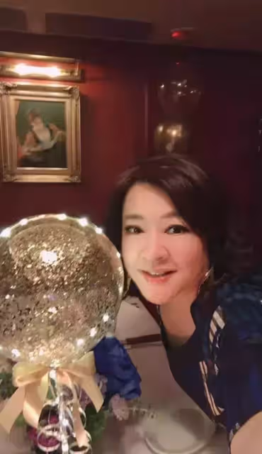 趙婷領養「妥瑞症女兒」不聘保母凡事自己來,大喊「非親生又如何?」女兒念小四近況曝光,感動全網:偉大的母愛!
