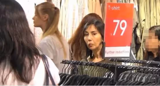 58歲「溜冰皇后」柏安妮近況罕曝光!雙眼凹陷皮膚鬆弛,顴骨突出樣貌大變,巔峰時退圈嫁給了普通人,網贊:嫁給了愛情