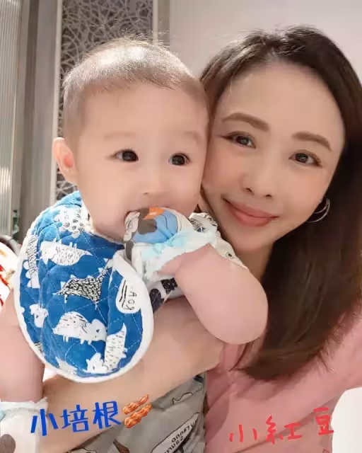 寶貝長大了!吳淑敏「曬萌娃暴風成長」甜笑:大咖藝人搶著抱! 曝兒子「小表情太多」網驚呼:絕對是帥哥!