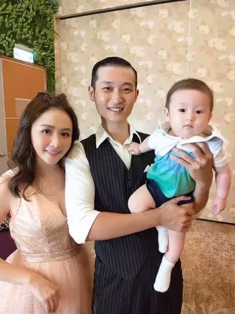 寶貝長大了！吳淑敏「曬萌娃暴風成長」甜笑：大咖藝人搶著抱！ 曝兒子「小表情太多」網驚呼：絕對是帥哥！