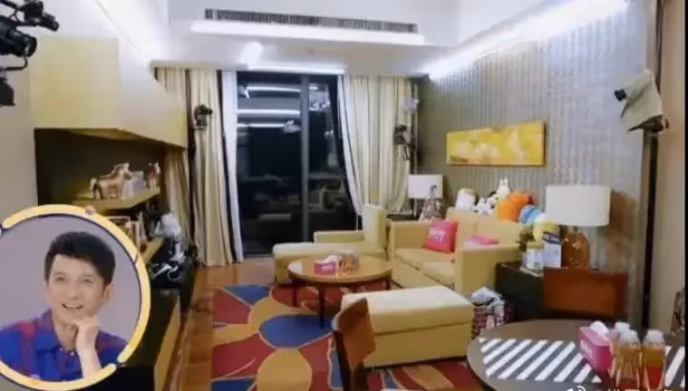 蔡少芬全家蝸居80平米小房,熊黛林家玩具沒地方放,阿嬌家像出租房,網友:明星買不起房子?