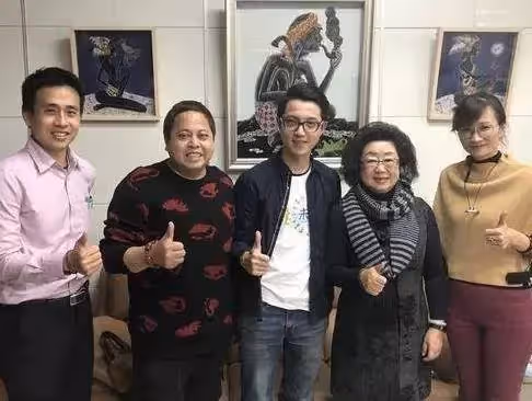 黑面好會教!兒子在國際比賽「狂掃7面金牌」為台灣爭光!醫學院畢業「放棄醫生夢想」:回饋更多給社會